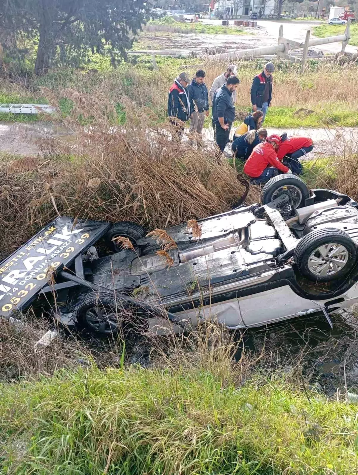 Burhaniye'de tek taraflı trafik kazası
