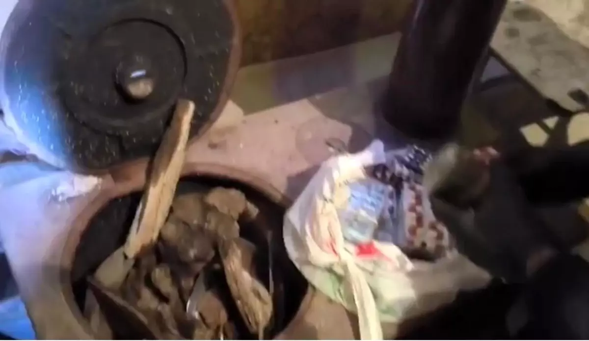 Kırşehir'de Soba İçinde Gizlenen 638 Sentetik Hap Ele Geçirildi