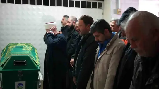 Bulgaristan’da Meydana Gelen Tır Kazası: Şoför Yılmaz Parlanık Sakarya’da Toprağa Verildi