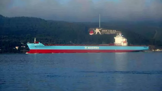 MAERSK UTAH Konteyner Gemisi Çanakkale Boğazı’nda Makine Arızası Nedeniyle Durdu