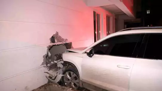 Polis ekiplerinin kaçan sürücüye yönelik operasyonu