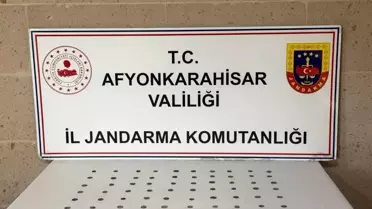 Afyonkarahisar’da Jandarma, 70 Tarihi Sikke Ele Geçirdi