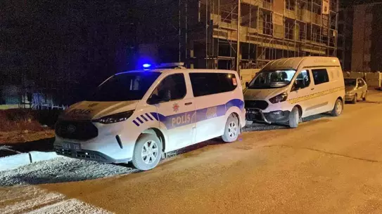 Çorum'da Silahlı Maganda Olayı: Balkon Camı Kırıldı