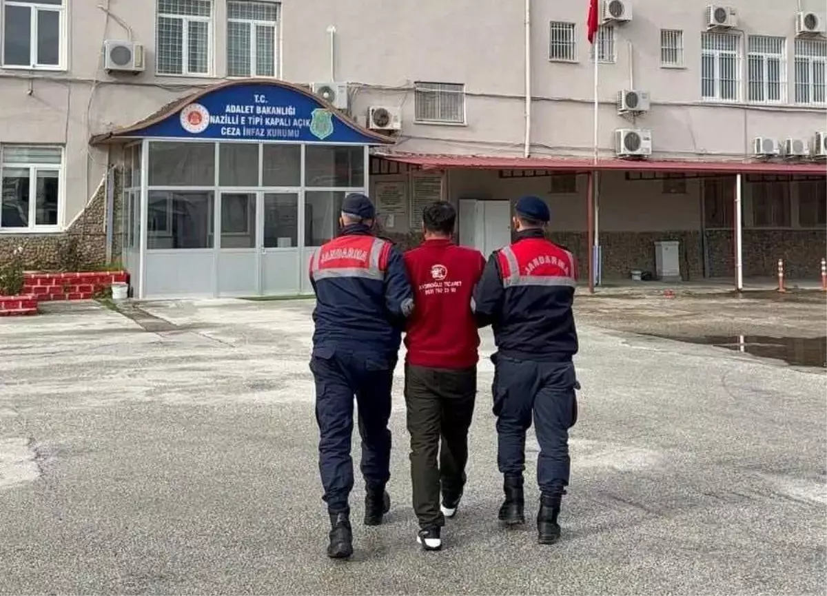 Kuyucak'ta 25 Yıl Sonra Uzun Süre Aranan Şahıs Jandarma Tarafından Yakalandı