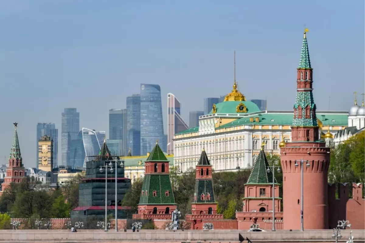 Kremlin'de Putin ve Şara görüşmesi