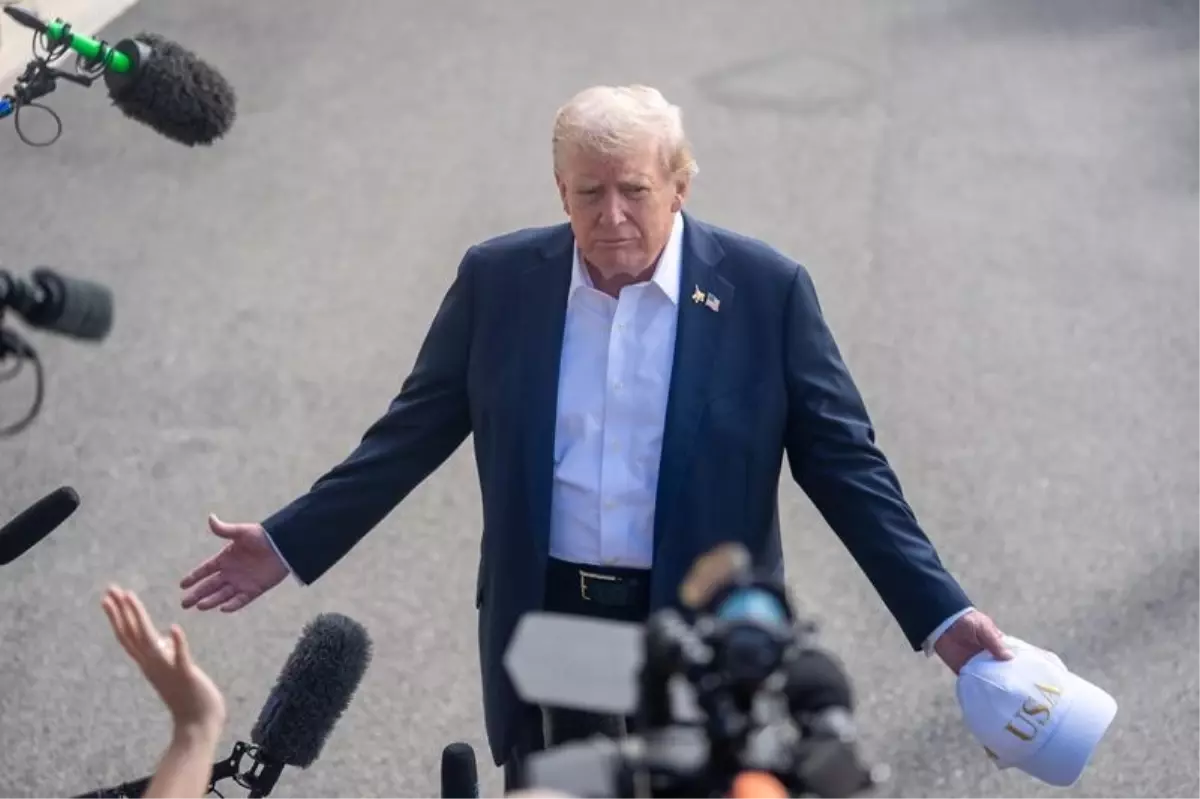 Trump'tan İran'a Büyük Donanma Hareketi Uyarısı