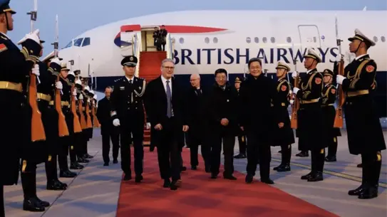 Starmer, Çin Ziyaretinde İngiltere-Çin İlişkilerini Güçlendirmeye Odaklandı