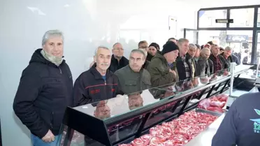 Et Satış Noktasında Kıyma ve Kuşbaşı Stantları
