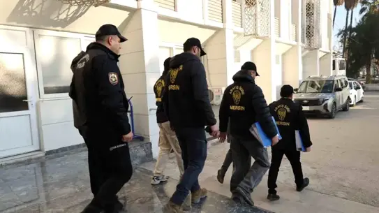 Mersin'de 28 Şüpheli, 450 Milyon Lirayı Hedef Alan Büyük Dolandırıcılık Şebekesi Çökertildi