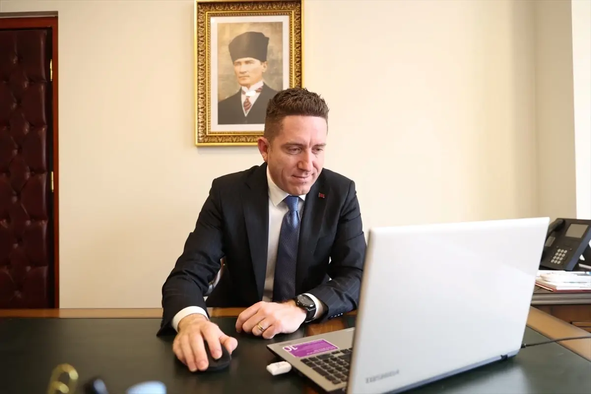 Edirne Valiliği Özel Kalem Müdürü Karataş, Yılın Kareleri Fotoğraf Yarışmasında Oy Kullandı