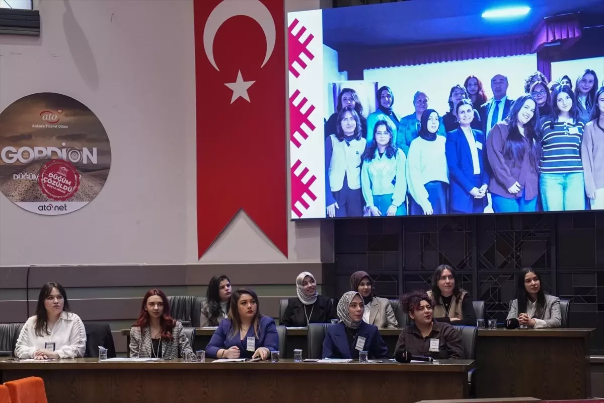 Gençlik Zirvesi: Erasmus+ ile Geleceğe Yön Veren Atölyeler