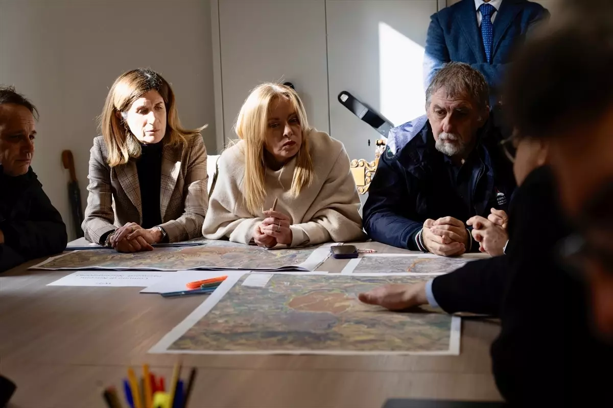 Başbakan Meloni Niscemi ziyareti