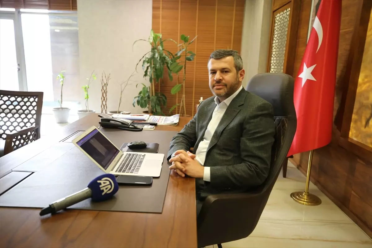 Karabük Belediye Başkanı Çetinkaya, 2025 Yılın Kareleri Oylamasında Seçimini Açıkladı