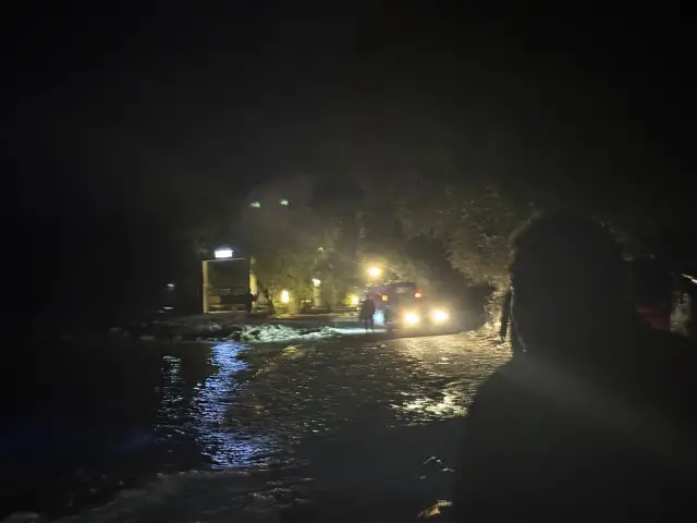 Kurtarma ekiplerinin çalışması