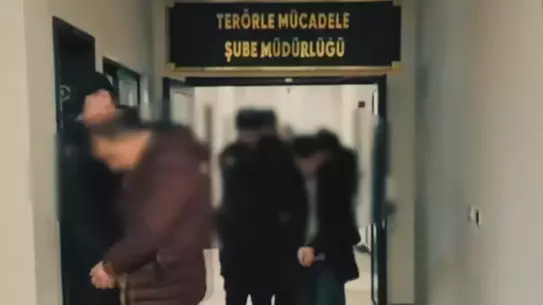 46 İl Boyunca FETÖ Operasyonu: 151 Şüpheli Tutuklandı, Tüm Telefonlarda Aynı Uygulama Çıktı