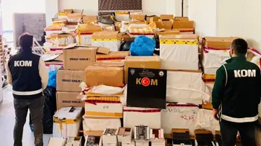 Hopa’da 300 Milyon Liralık Kaçak Parfüm ve Ürün Gümrükte Ele Geçirildi