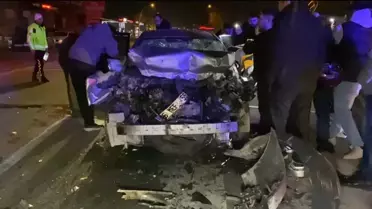 Çorum’da Kırmızı Işıkta Çekiciye Çarpan Araç Sürücüsü Hastaneye Kaldırıldı