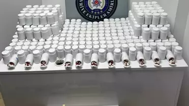 İzmir Buca’da 17 Bin Sentetik Hap Ele Geçirildi: Operasyon Detayları
