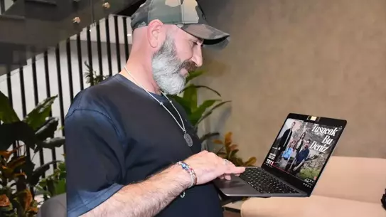 Yüksel Baltacı’nın “Taşacak Bu Deniz” Şarkıları İzleyicilerin Gönlünde Yer Ediyor