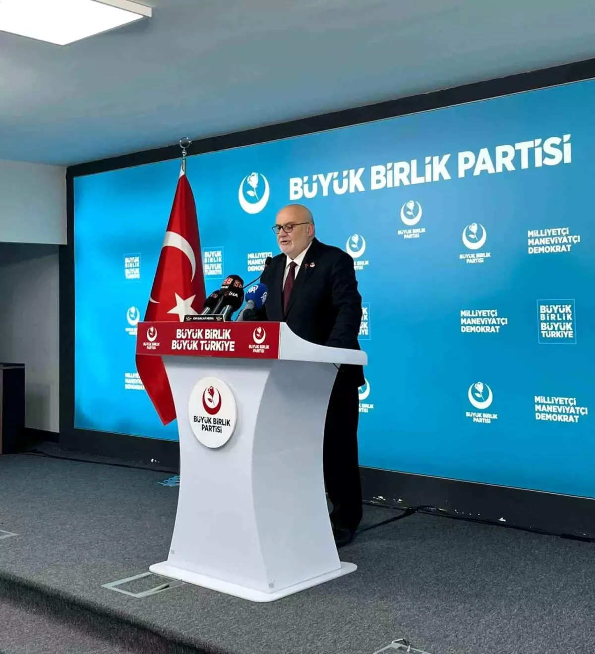 Ahmet Yelis konuşma anı