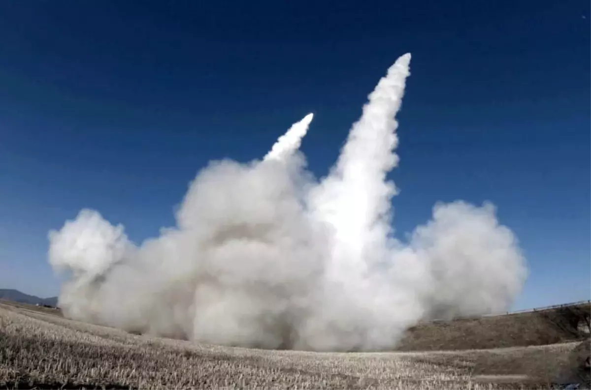 Kuzey Kore’nin Yeni Çoklu Roketatarı Başarıyla Test Edildi