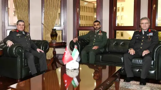 Genelkurmay Başkanı Bayraktaroğlu, BAE Kara Kuvvetleri Komutanı Hallami'yi Resmi Görüşmede Karşıladı