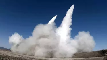 Kuzey Kore’nin Yeni Çoklu Roketatarı Başarıyla Test Edildi
