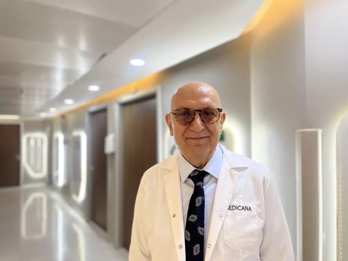 Boğaz Ağrısı Sadece Farenjit Değil: Subakut Tiroiditin Belirtileri ve Tedavisi