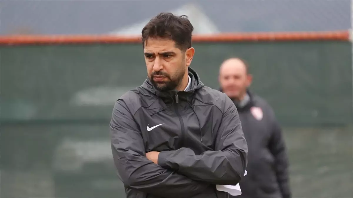 Erdal Güneş, Boluspor'da Yeni Teknik Direktörlük Görevine Başladı