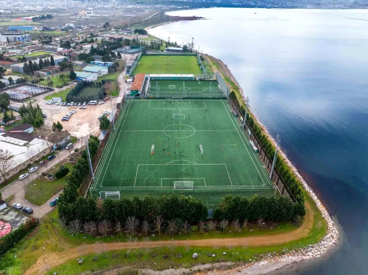 Kocaelispor Vinsan Altyapı Tesisleri kapak fotoğrafı