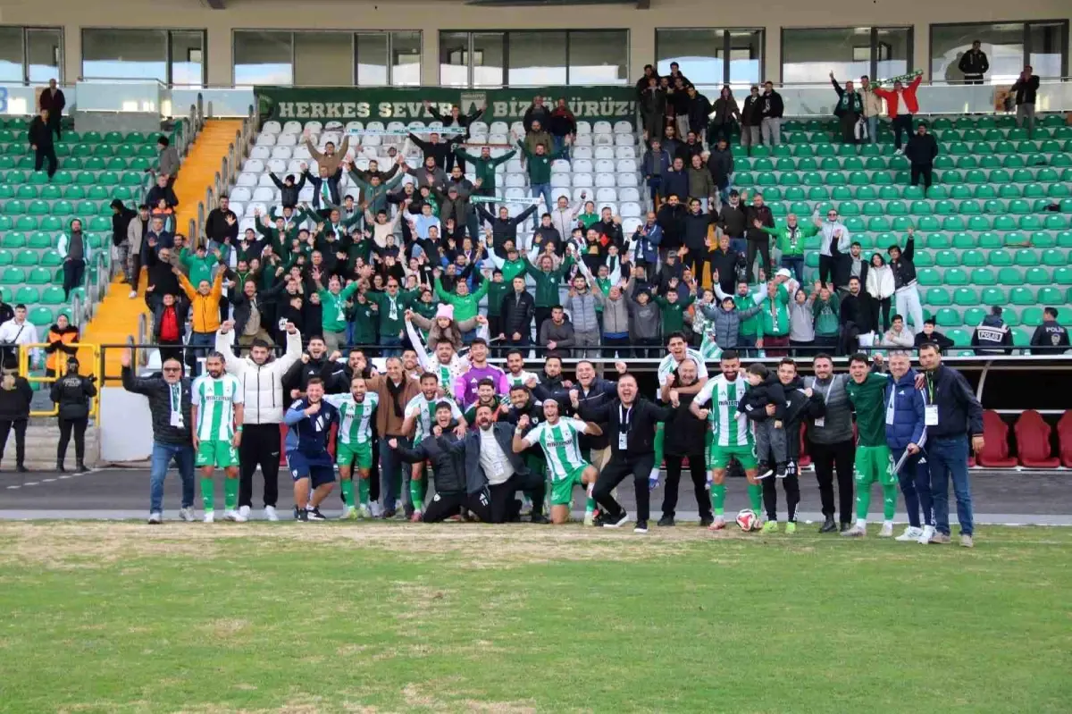 Muğlaspor ve Bucaspor maçından anlık görüntü