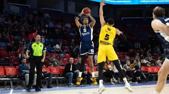 Bahçeşehir Koleji, BKT Eurocup'ta Aris'i 81-79 Mağlup Ederek Büyük Zafer Kazandı