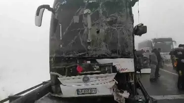 Sivas'ın Gemerek İlçesinde Sisli Havada Zincirleme Trafik Kazası