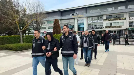 Düzce'de Sahte Kimlikle Arazi Satışı Yapan Çete Operasyonu Sonuçlandı