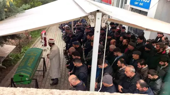 İnegöl'de TIR Kazası: Sürücü Emrah Aydın'ın Trajik Ölümü