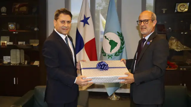 İşbirliği protokolü imzalanırken