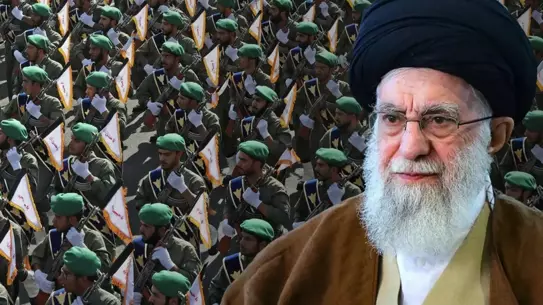 İran, ABD'nin Büyük Donanma Tehdidine Karşı Hazırlıklarını Açıklıyor