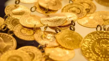 Çeyrek Altın Fiyatı Rekor Kırdı: Düğünlerde 13.070 Liraya Ulaştı