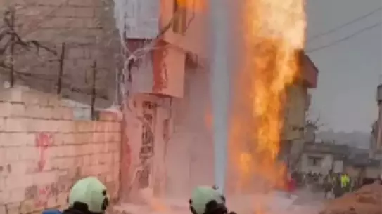 Kahramanmaraş’ta Altyapı Çalışması Sırasında Doğal Gaz Patlaması: 3 İtfaiyeci Hayati Kurtarma Yaptı