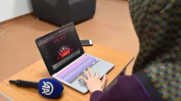 Bitlis Devlet Hastanesi'nde Hemşireler Yılın En İyi Karelerini Seçti