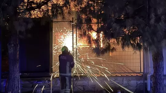 Nilüfer'deki Kimyasal Kaplama Fabrikasında Yangın: İtfaiye Hızlı Müdahale Etti