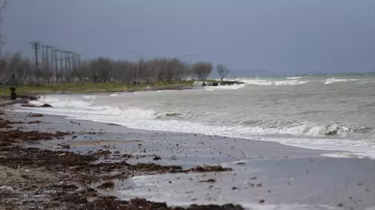 Çanakkale Boğazı'nda Gemi Trafiği Çift Yönlü Olarak Yeniden Başladı
