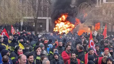 Lille'de İtfaiyeciler ve Polis Arasında Çatışma: Çalışma Koşulları Protestosu