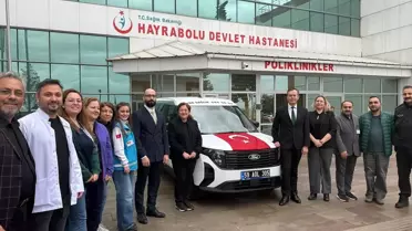 Hayrabolu Devlet Hastanesi’ne Eczacıdan Sağlık Aracı Bağışı