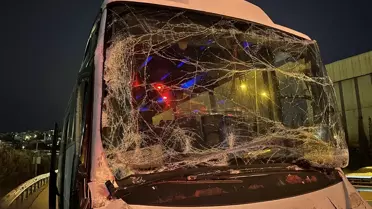 Kocaeli'de Anadolu Otoyolu'nda Minibüs Kazası: 6 Yaralı