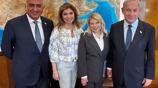 İran'ın Eski Şahının Oğlu İsrail'de Sığınarak Uluslararası Destek Arıyor