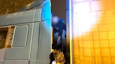 Batman’da Eğitimli Köpek Mailo’nun Tespit Ettiği 51,3 Kg Esrar Operasyonu