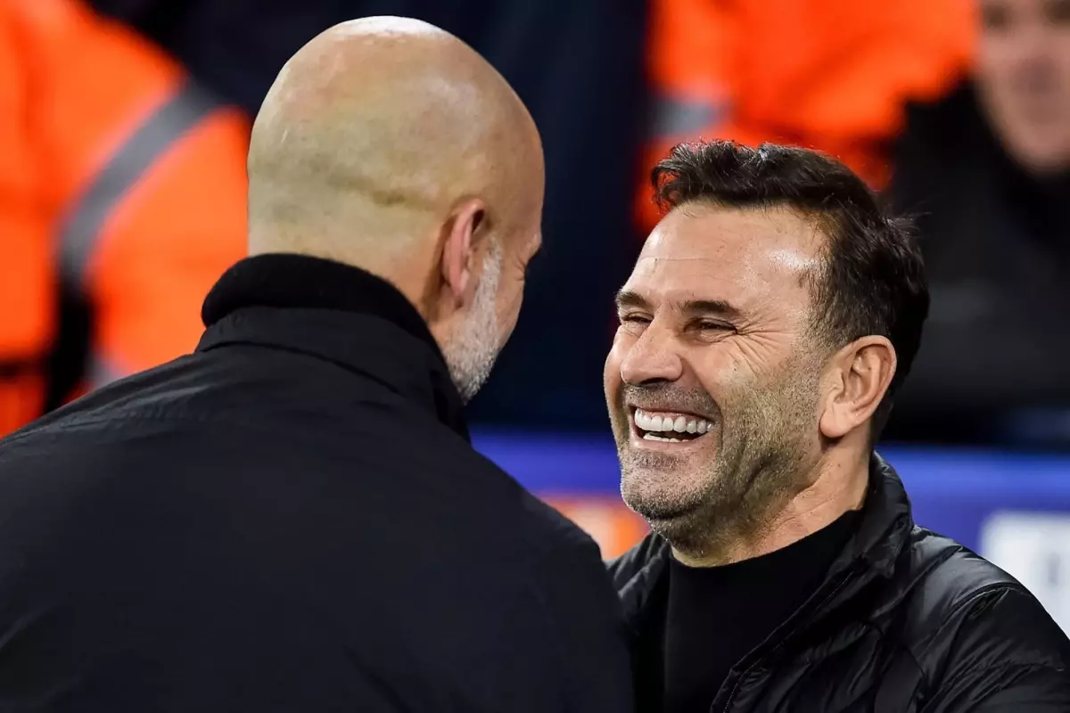 Okan Buruk maç sonrası basın odasında