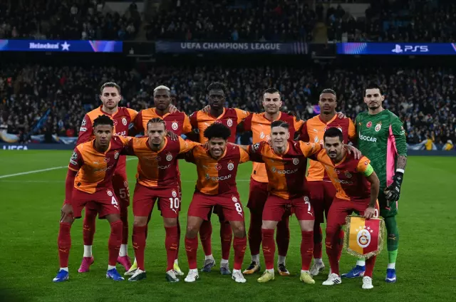 Stadın içinde Galatasaray renkleri