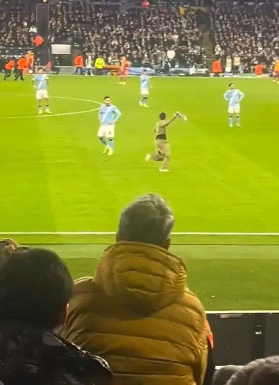 Tribünlerdeki seyirci tepkileri